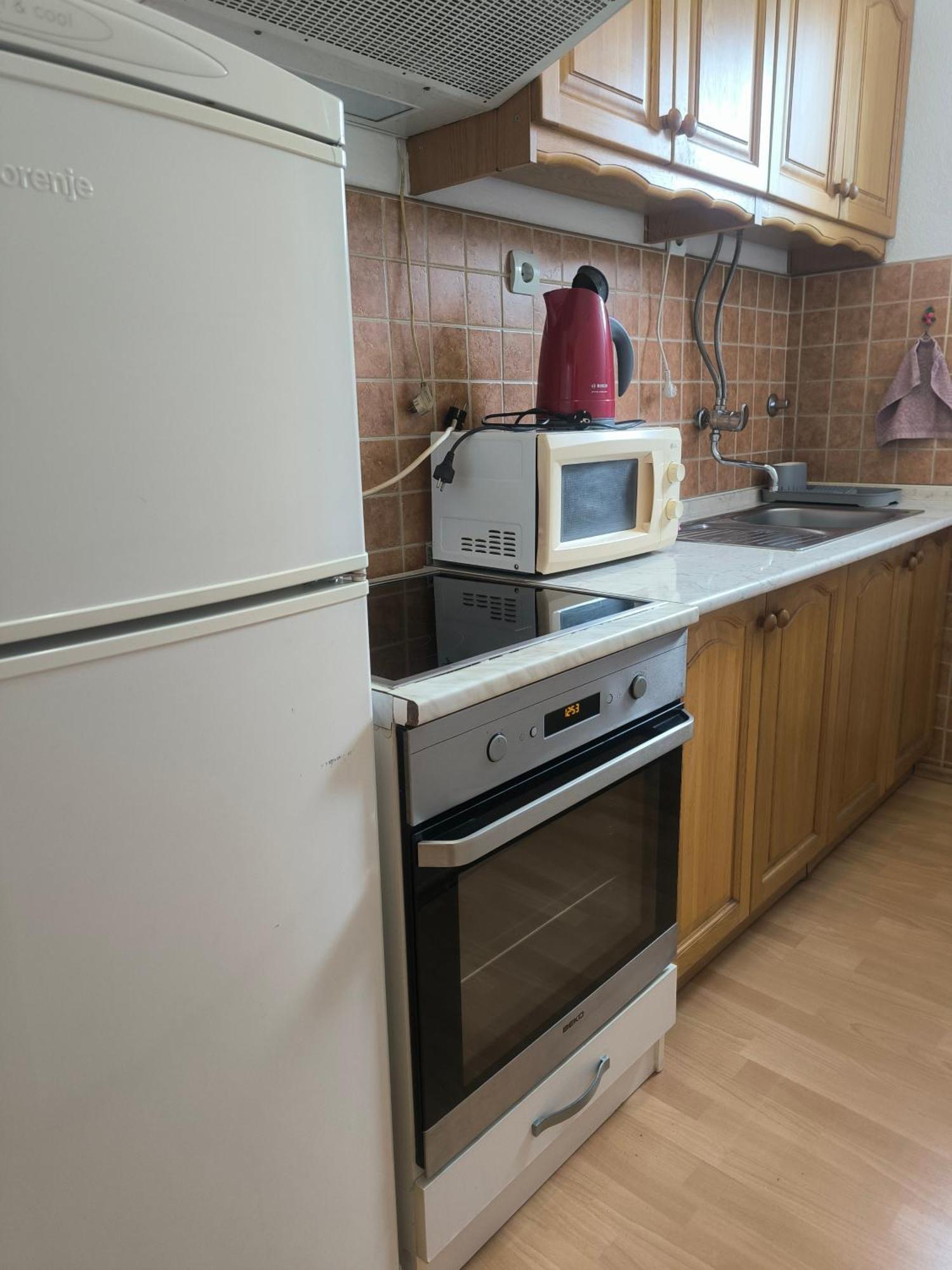 Apartament Trosoban Stan U Zenici Zenica Zewnętrze zdjęcie