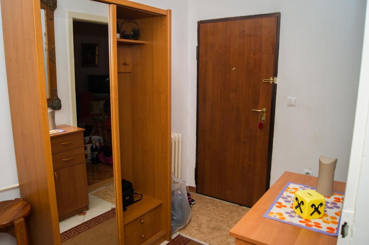 Apartament Trosoban Stan U Zenici Zenica Zewnętrze zdjęcie